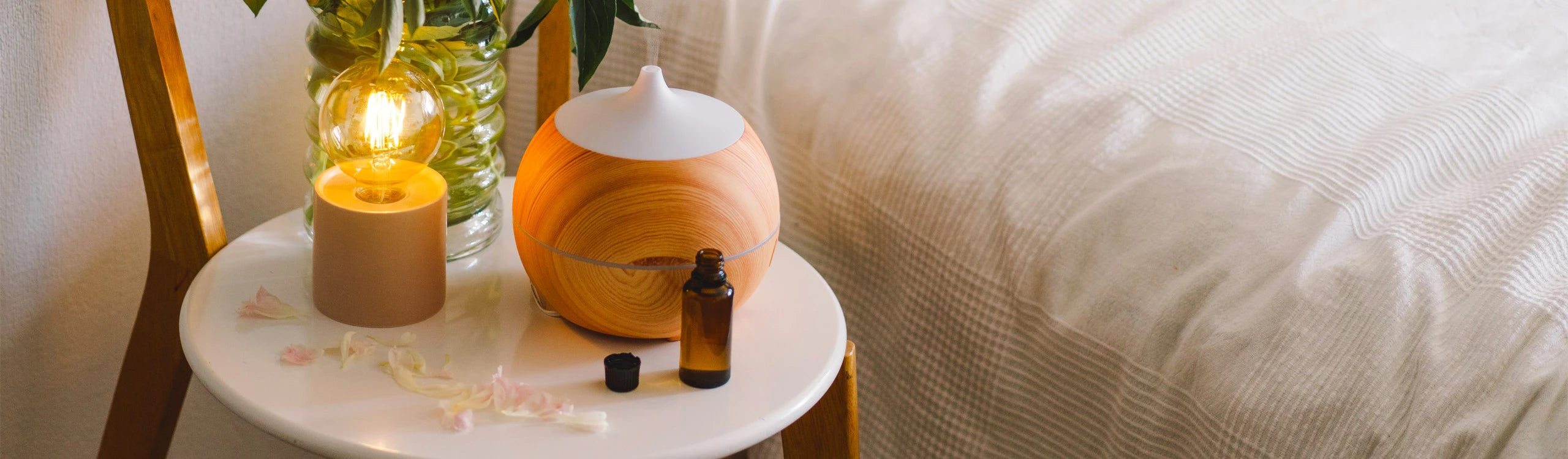 Essential Oil Guide: Aromatherapy for Ailments, Diffusers & Relaxation