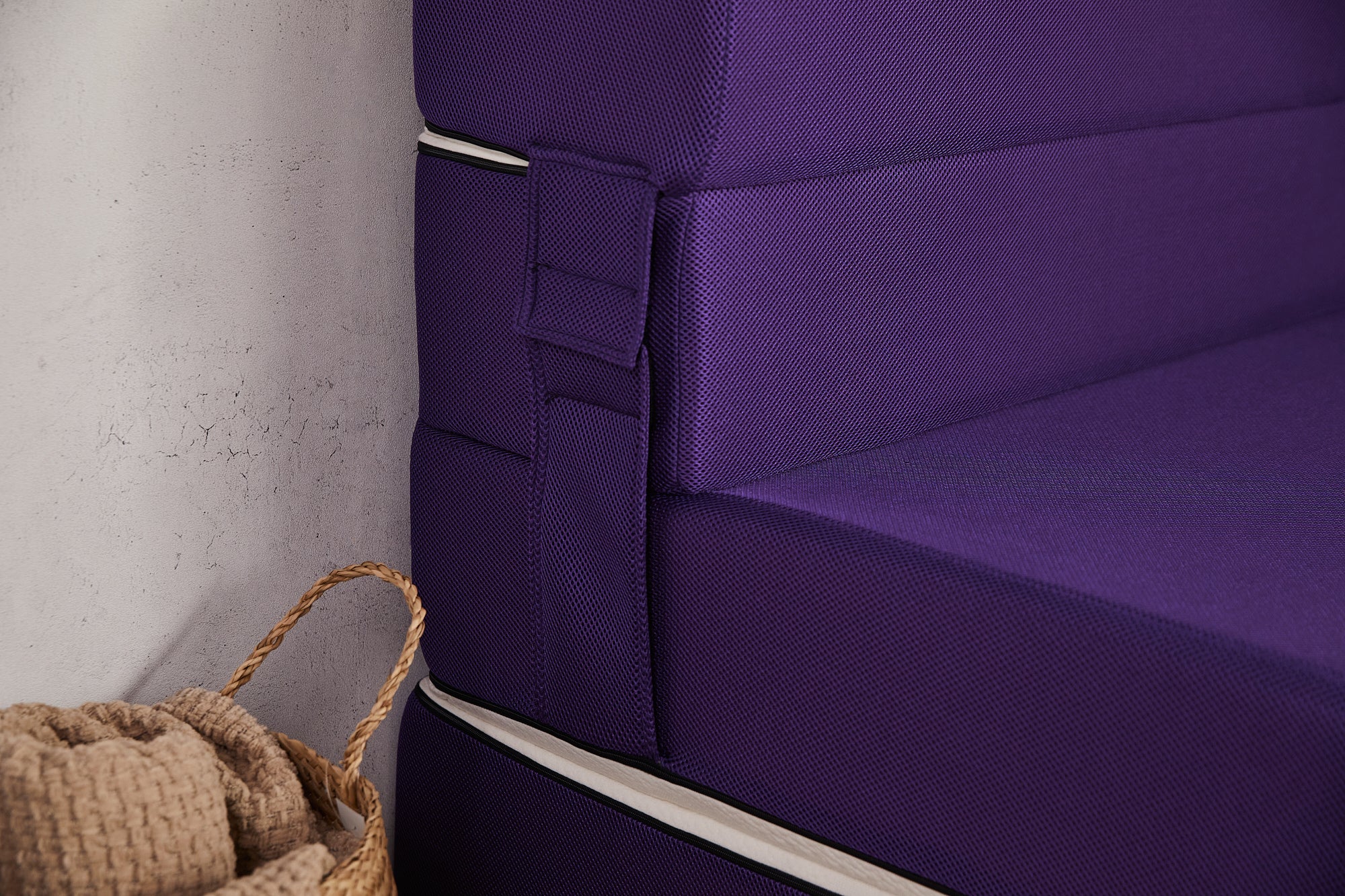 Le Polycouch