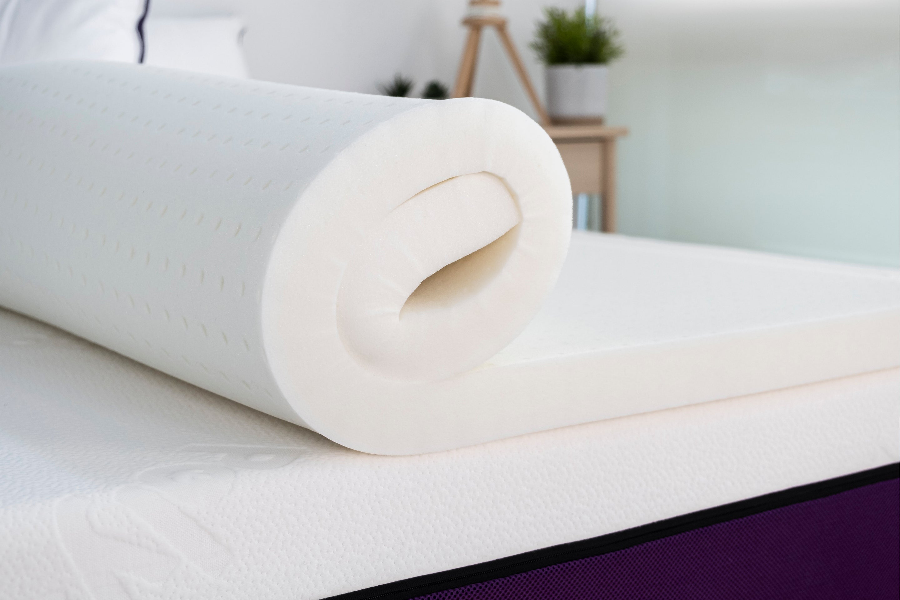 The Best Memory Foam Mattress Topper in Canada | Polysleep®